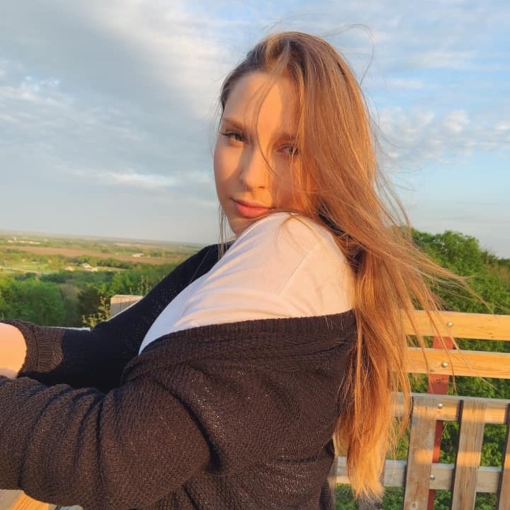 Meet your Posher, Brittany